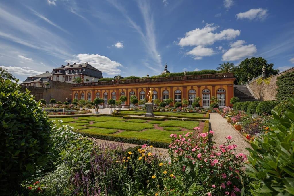 Kuenstler Ferienwohnung Am Weilburger Schloss, Marktplatz 9 Eksteriør billede