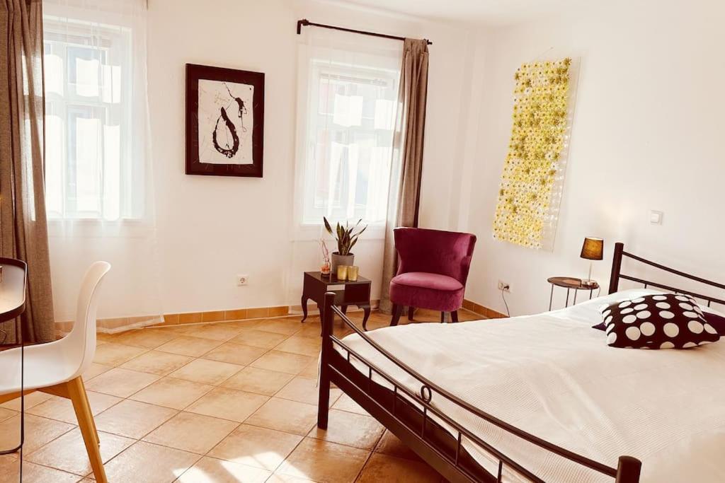 Kuenstler Ferienwohnung Am Weilburger Schloss, Marktplatz 9 Eksteriør billede